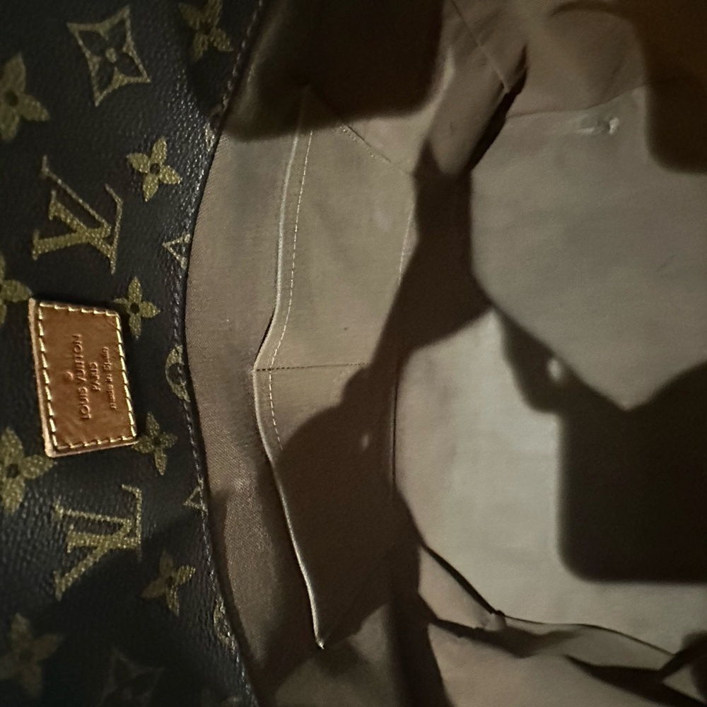 Louis Vuitton Sully MM - Picture 14 of 16